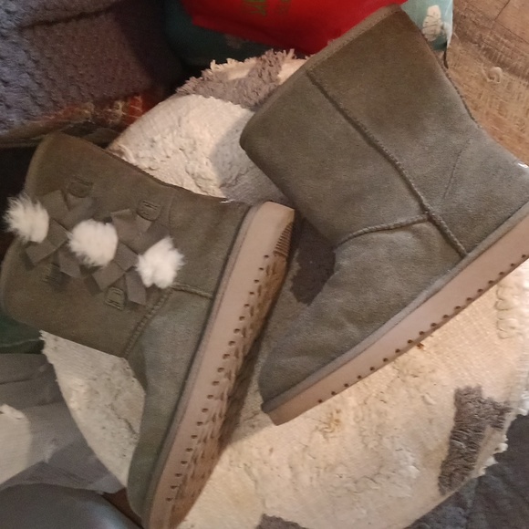 Koolaburra by UGG Bailey Bow II Boot Gray❤️ - Picture 7 of 9